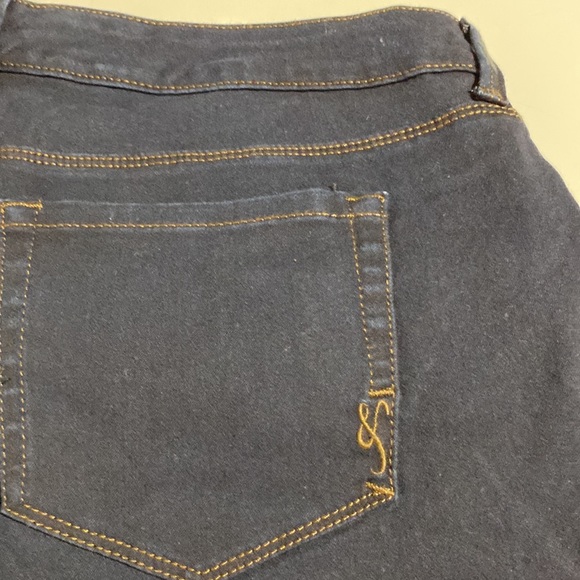 Style&Co. Denim Boot Leg Jeans size 14WP - Picture 6 of 9